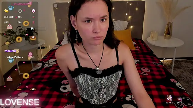 Emily_Strikeee webcam