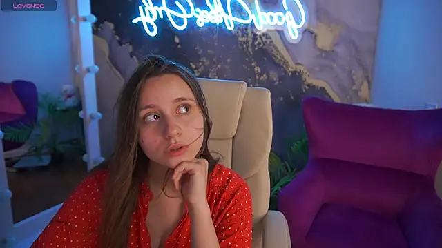 TinyNatalie webcam