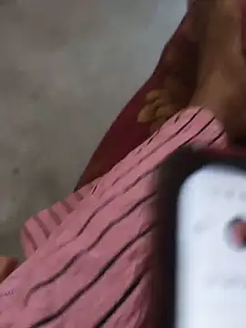 YOURBHABI143 webcam