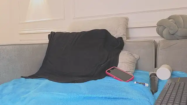 giigii_hadidd webcam