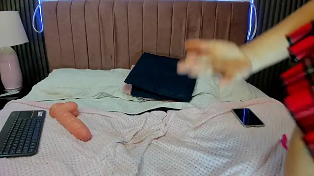 Hanna_Thorne webcam