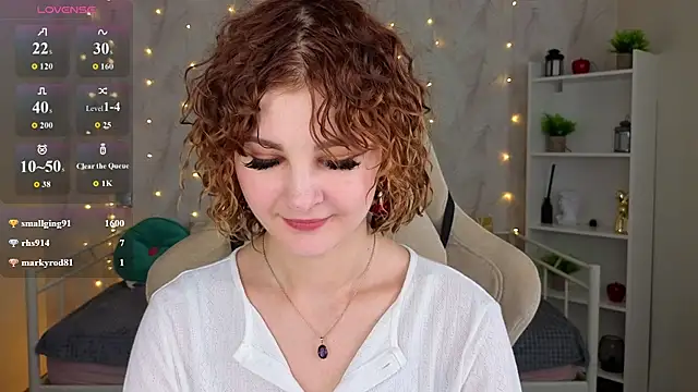 Kira__Fluffy webcam
