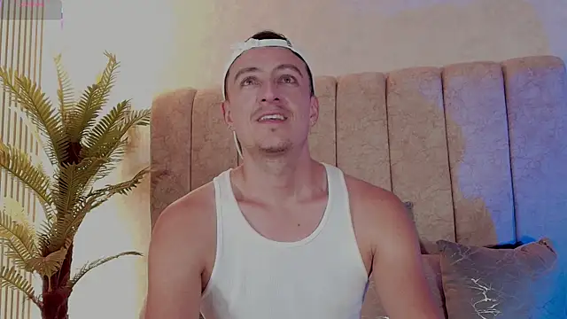 May_Lyonheart webcam