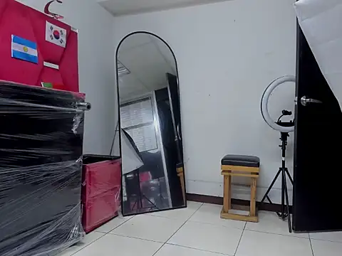 LilyBunny2026 webcam