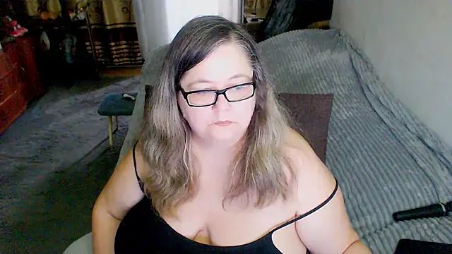 sex2 (F mature) - naked, squirt