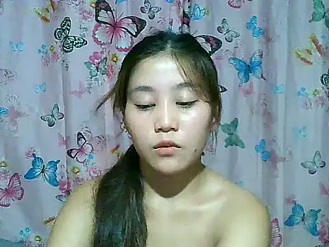 SexyAsianPussy4u webcam