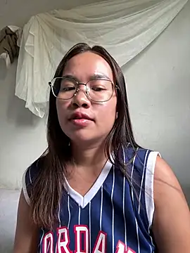 Ponthip Live Web Cam Show