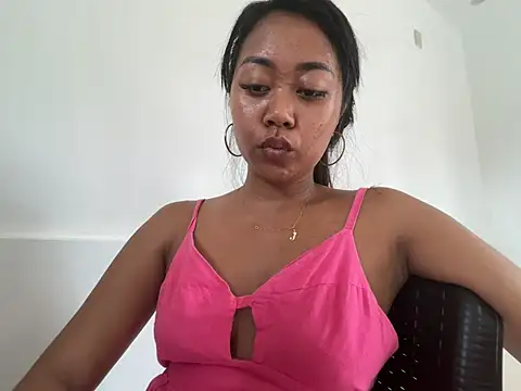 Juliet_official_pro webcam