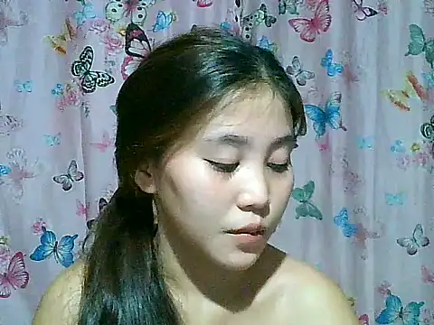 SexyAsianPussy4u webcam