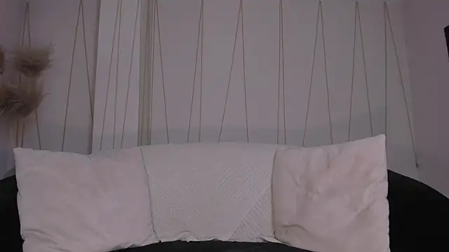 SaphiraJames webcam