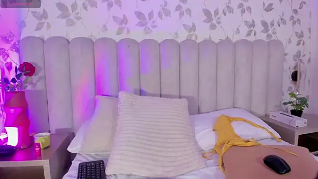 luciagray1 webcam
