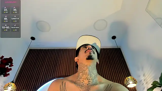 Donovan_Desmond live cam on StripChat