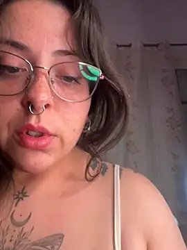 Mizztikaa Live Web Cam Show