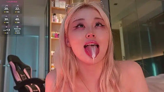 hyun_chia Live Web Cam Show