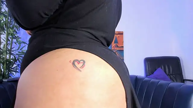 samanee_konn webcam