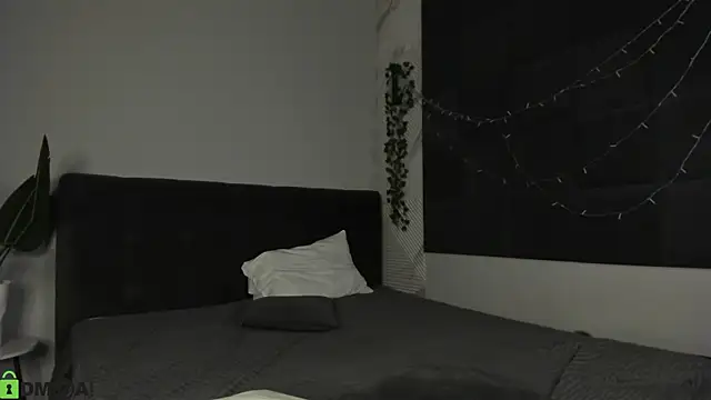 Nika_Jonson webcam