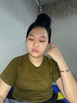 Almira6868 webcam