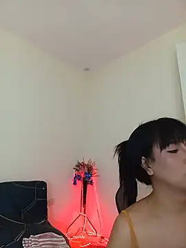 DominnantTransqueen webcam