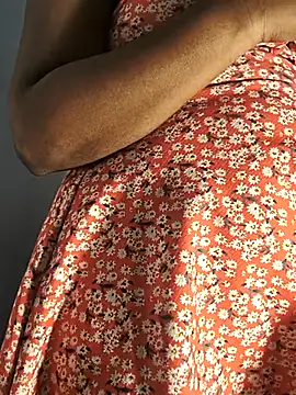 DIRTYSECRET_QUEEN_07 webcam