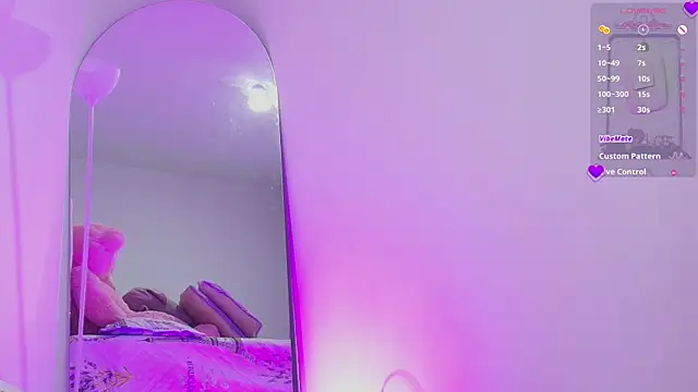 SoofiKiss webcam
