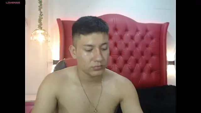 DominantBoy4 webcam