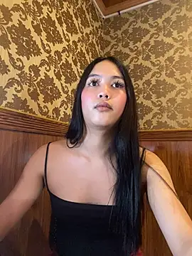sexyasiancock_yllana live cam on StripChat
