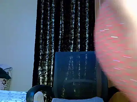 Cream_cherry3 webcam