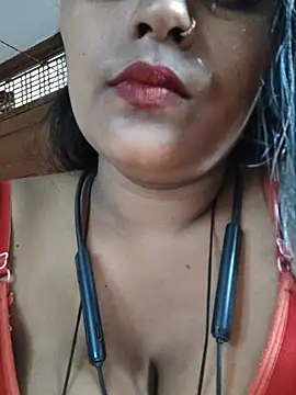 Jasmine_Januja webcam