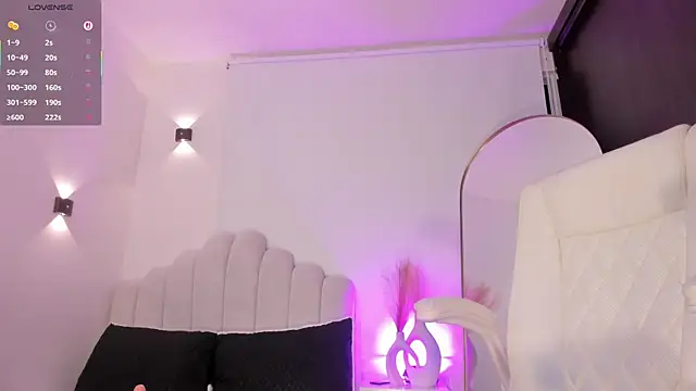 AmberLewis_ webcam
