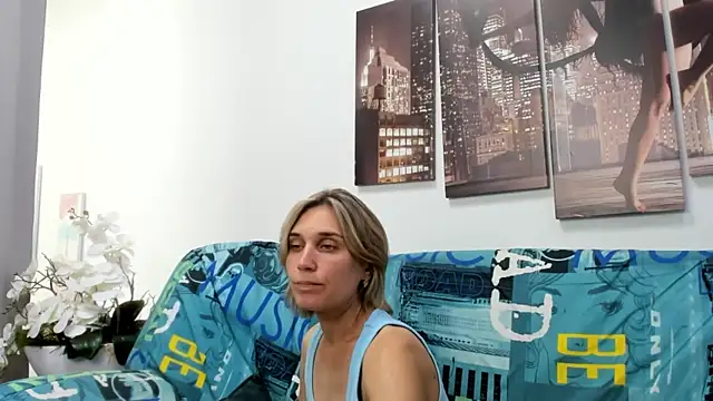 Tenderly_Sophie webcam