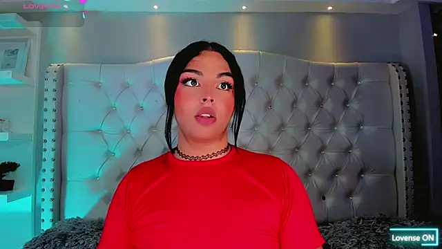 Maia_Hotts webcam