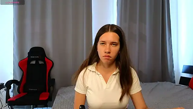 Molly_Miavka webcam