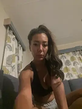 naughtyfriendsplay webcam