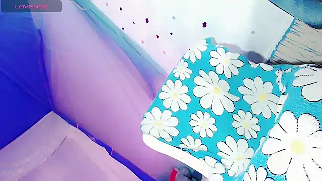 lilith-12 webcam