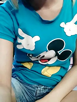 QueenSoreal webcam