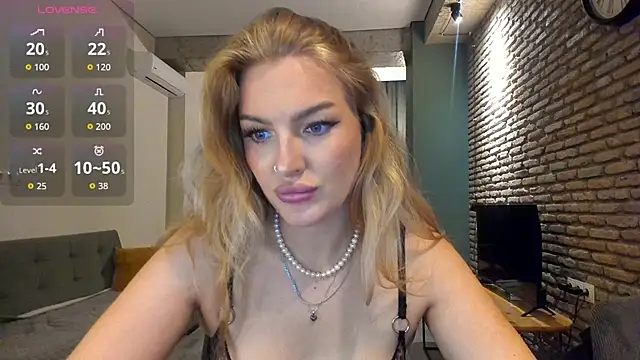 fifteenpoem webcam