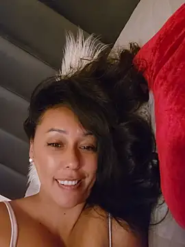 SaharaGarcia__ webcam