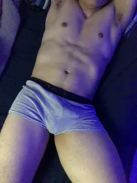 John_ZZ7 webcam