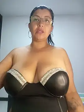 celestealvarez1989 - CelesteAlvarez1989's free webcam