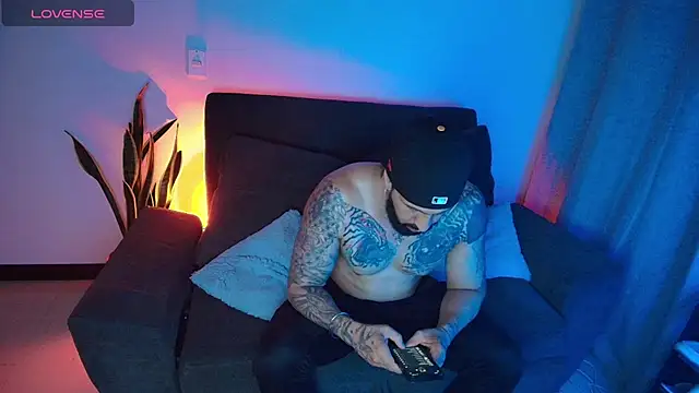 Alyssa_and_DAngelo webcam