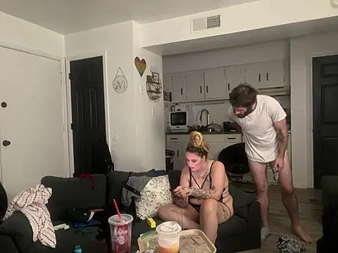 HighOffCandy webcam