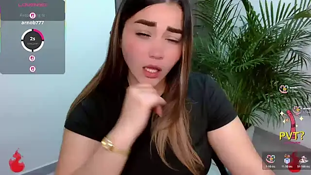 Lucia_star__ live cam on StripChat