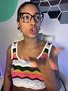 LollaByer live cam on StripChat