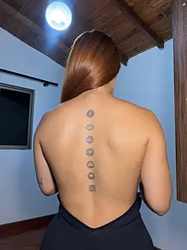 ciaramorettii (F young) - Wanna see my BigTits? 🍒