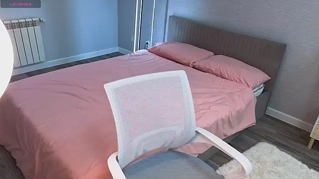 Nicole_Allenn webcam