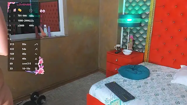 VallerieJones webcam
