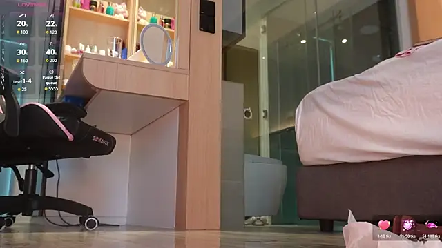 hyun_chia Live Web Cam Show