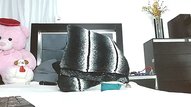 Selin_Emikaty webcam