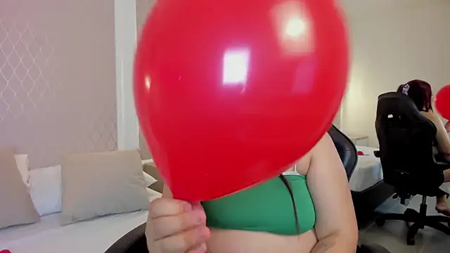 julieta_wildblood webcam