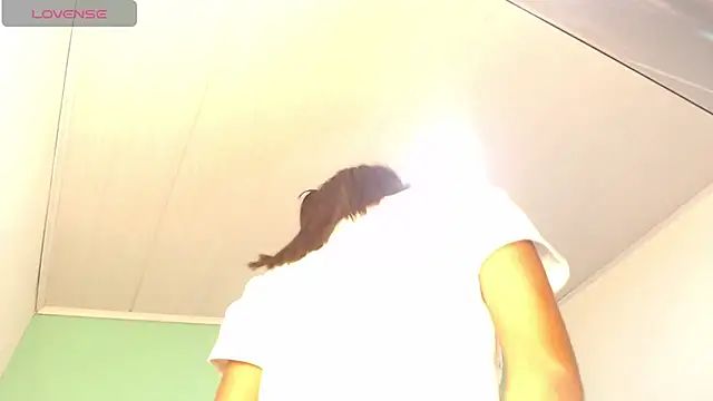 avaleri_cherry webcam